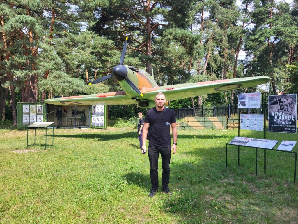 Park Leśny w Lubinie z psem – zdjęcie 9