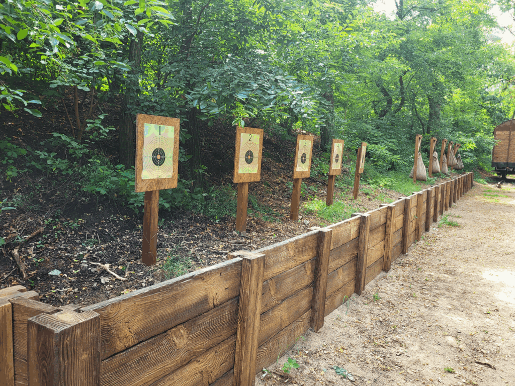 Park Leśny w Lubinie z psem – zdjęcie 3