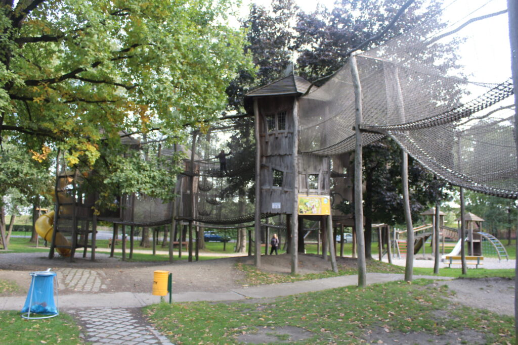 Hobby Park i Petr Bezruc Garden w Bohuminie z psem – zdjęcie 22