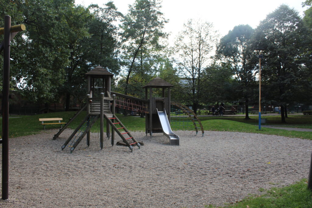 Hobby Park i Petr Bezruc Garden w Bohuminie z psem – zdjęcie 21